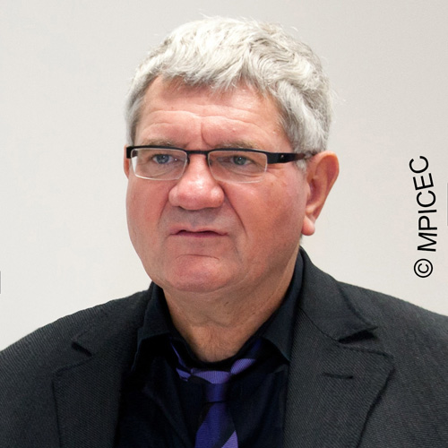 Prof. Dr. Robert Schlögl